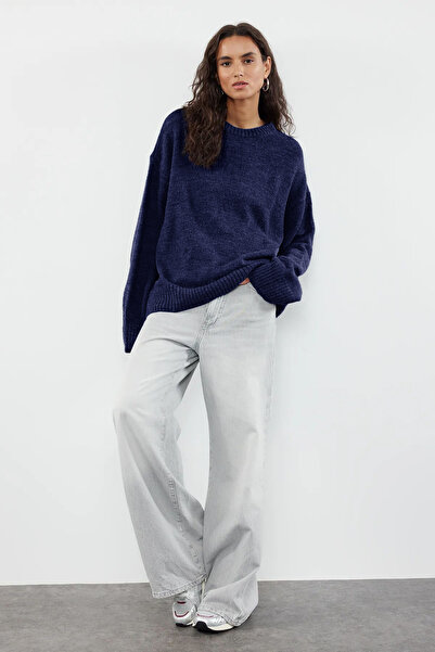 Trendyol Collection Granatowy szeroki wzór miękki dzianinowy sweter TWOAW25KZ00168