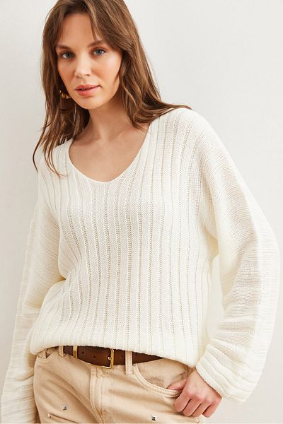 Olalook Women's Ecru V-Neck Thick Ribbed Knitwear Sweater Kzk- 19000925