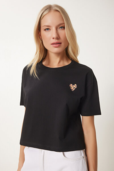 Happiness İstanbul Women's Black Heart Printed Cotton Short Knitted T-Shirt An00224