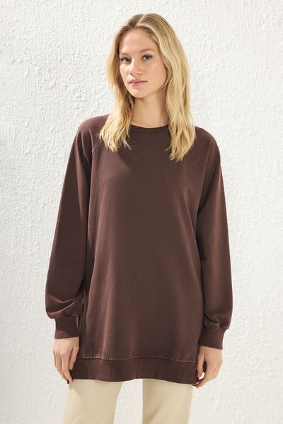 Trendyol Modest Braunes, gewaschenes, übergroßes Strick-Sweatshirt TCTSS23TW00062
