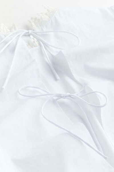 H&M Lace-trimmed poplin top