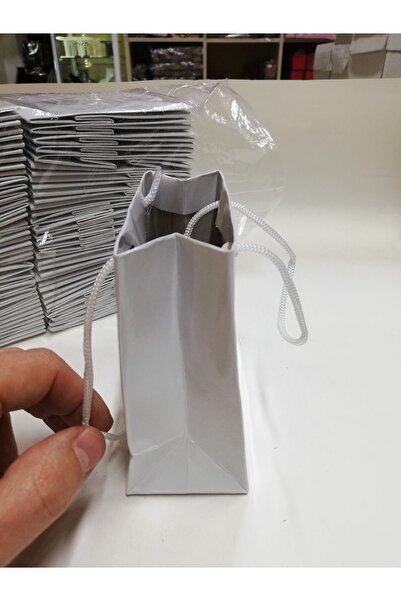 BURAKKUTU Karton Çanta Beyaz Renk 11x11cm Boyut Paketinde 50 Adettir