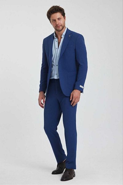 Savira slimfit κοστούμι πάνω από πλεκτό ύφασμα νέας σεζόν