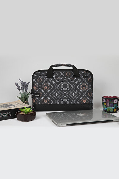 Moserini حافظة كمبيوتر محمول لجهاز MacBook Air - Pro مقاس 13.6 بوصة - مقاس 14.2 بوصة M2/ M3/ M4 مع حماية أساسية - Gordion