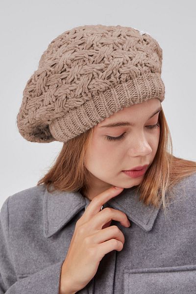 derikem Women's Winter Stylish Knitwear Painter Knitted Beret