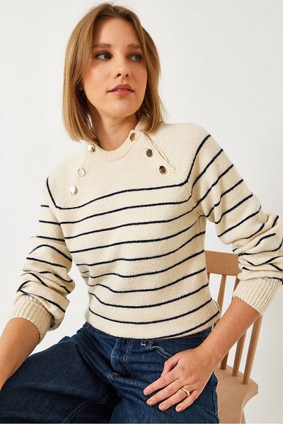 Bianco Lucci Women's Buttoned Knitwear Sweater 20247582