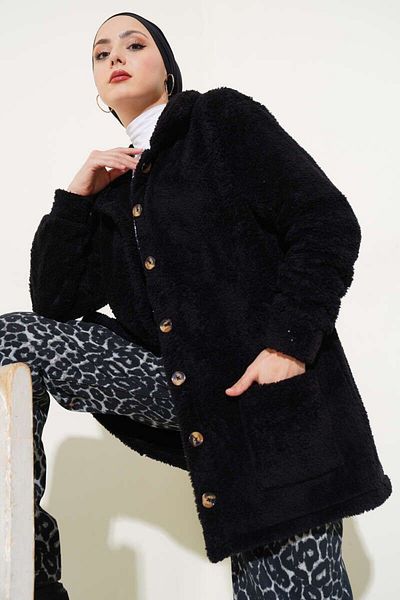 YILMAZBARMAZ Women's Pocket Detailed Plush Cardigan