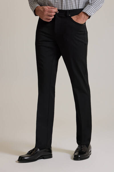 Ysf بنطال قماش أسود بقصة ضيقة للرجال مع جيوب جانبية