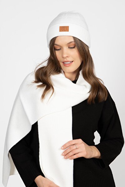 RTD&VLD Ecru Unisex Lover Knitwear Combo - Scarf and Beanie Set
