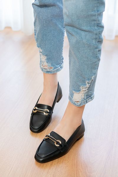 DİVOLYA Fabri Black Buckle (1 cm Heel) Blunt Toe Ballerinas