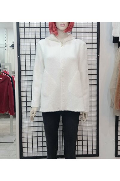 Butik Şans معطف أنجورا بغطاء للرأس من وينيلا مع تفاصيل شق