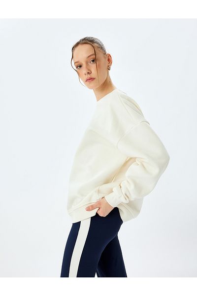 Koton Raised Oversize Crew Neck Long Sleeve Sweatshirt