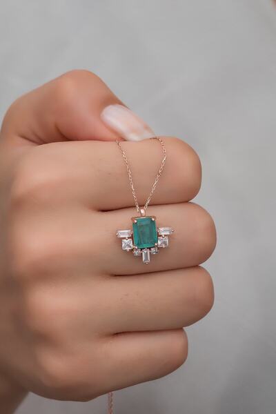 Nereze 925 Ayar Gümüş Yeşil Zirkon Taşlı Tasarım Kolye