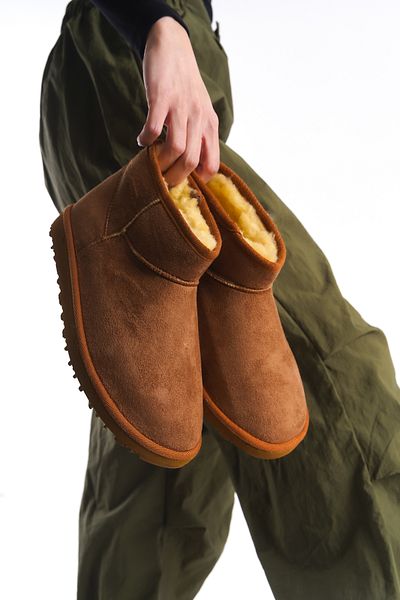 Shu Mhu Ug Model Flat Pattern Suede Γυναικείο μποτάκι με χοντρή σόλα με γούνα εσωτερικά