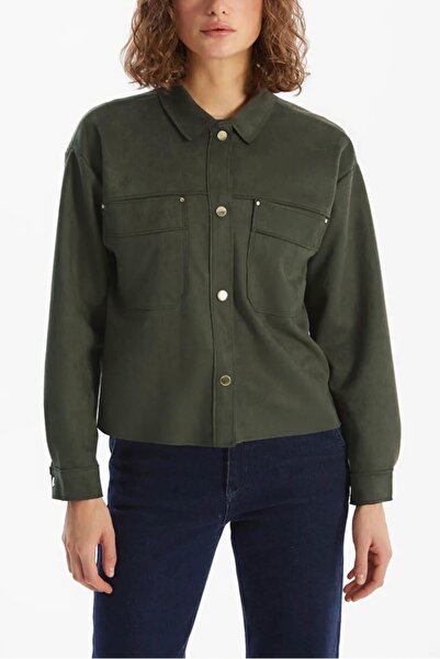 Ravencia Жіноча сорочка з золотими ґудзиками та деталями з хакі замші