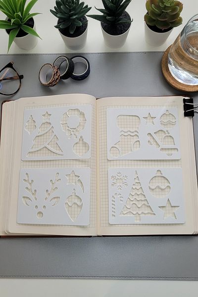 Karmelom Studio New Year's Themed 4-Piece Template Ruler Set