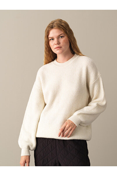 Xint Kadın Ekru Yumuşak Dokulu Bisiklet Yaka Oversize Kazak