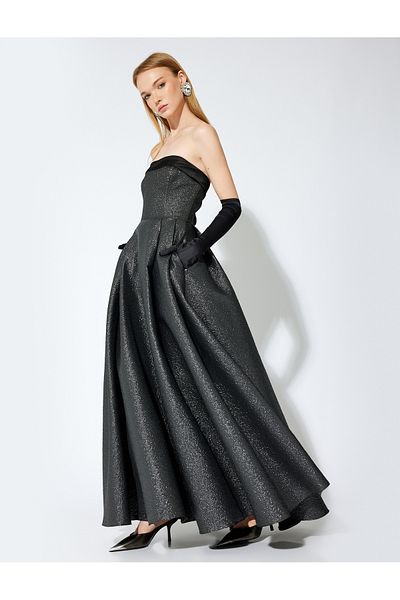 Koton X Sibil Çetinkaya - Glittery Strapless μακρύ βραδινό φόρεμα με αμάνικο βολάν
