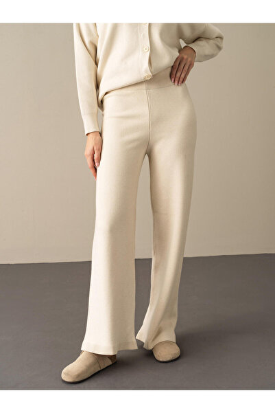 Xint Kadın Ekru Esnek Dokulu Regular Fit Triko Pantolon