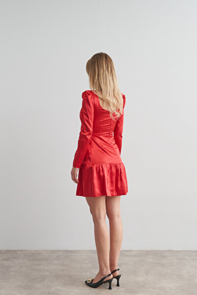 Rabia Çelik Kadın Kırmızı Önü Düğmeli Saten Uzun Kollu Mini Elbise