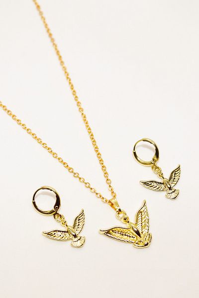 twingold Angel Design Necklace Earring Suit Set