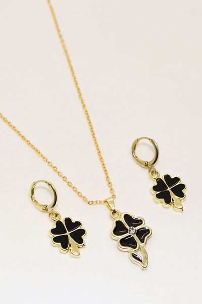 twingold Clover Design Necklace Earring Suit Set