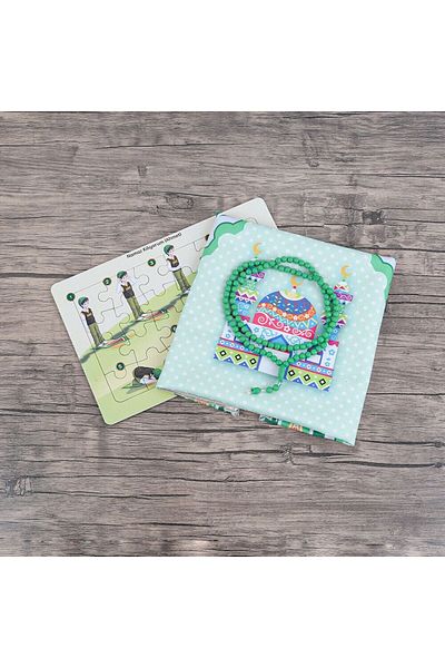 İkranur Children's Prayer Rug 45*82 Cm Sahara Green & Scented Prayer Beads Green & Ahmet Doing Prayer Puzzle