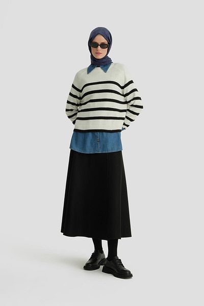 Armine Black Five-Piece Skirt - Ort1731