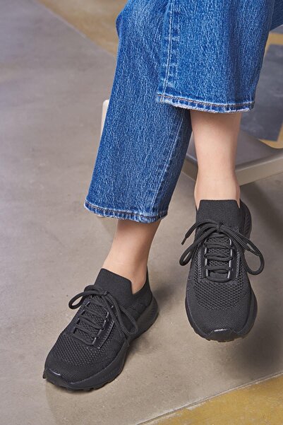 Beyond Black Prai Knitwear Women's Sneaker - 4cm Byndsnk02