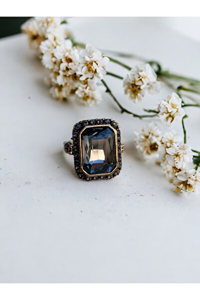 FAYRA ACCESSORIES Baguette Ring - Crystal Stone Detailed