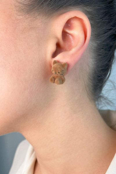 Sose Moda Brown Velvet Kitten Earrings