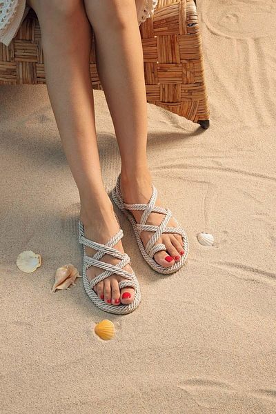 Beyond Unisex Κρέμα Σχοινί Σαγιονάρες Ψάθινα Σανδάλια 2cm Byndhps01