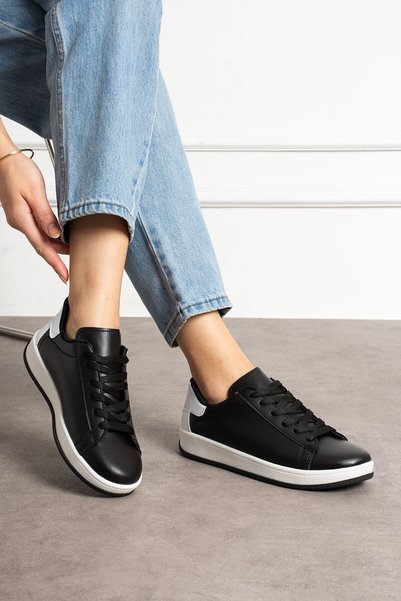 eformoda by emre yılmaz Women's Black and White Sneakers AIR22