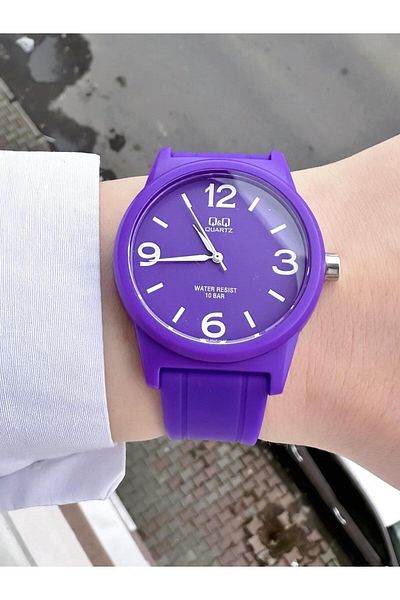 Q&Q Women's Waterproof Plastic Cord Wristwatch