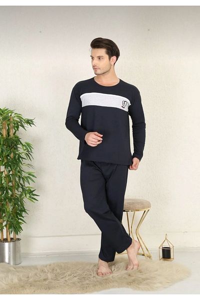 Free Beka Men's Long Sleeve Pajama Set with Embroidered Chest Model