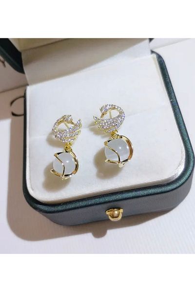 ER TAKI Stylish Engagement Henna Wedding Evening Dress Earrings with Stones Gold Colored Swan Figure