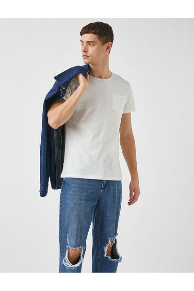 Koton Basic-T-Shirt mit Rundhalsausschnitt, kurzen Ärmeln und Taschendetail