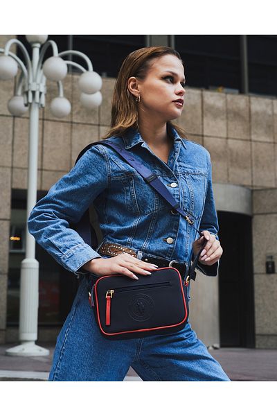 U.S. Polo Assn. Geantă de damă albastru-marin-roșu Us8520 Online Exclusive