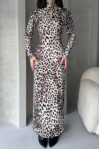 Fav Style Kadın Dik Yaka Cut Out Detaylı Leopar Deseni Uzun Elbise Krem