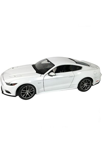 TOYFEST مايستو 1:18 2015 فورد موس. GT
