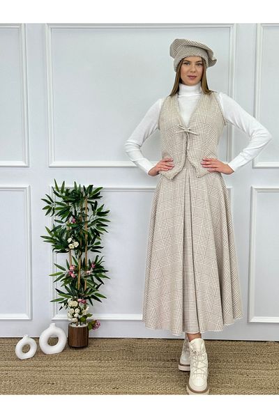 Moda Lippa Καρό Γούνινο Λεπτομερές Κρεμ Χειμερινό Σετ 2 τεμαχίων (Γιλέκο + Φούστα)