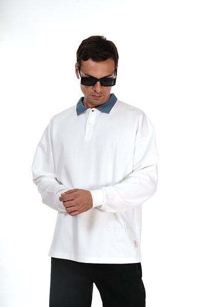 Butik TREND BIZ Hanorac oversize cu broderie cu guler polo în față și în spate
