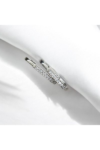 Nilsu Jewellery Accessory حلق الزركونيا بيضاوي الشكل