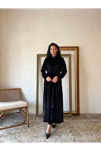 KÜÇÜĞÜM BUTİK Μαύρο μακρύ βελούδινο φόρεμα