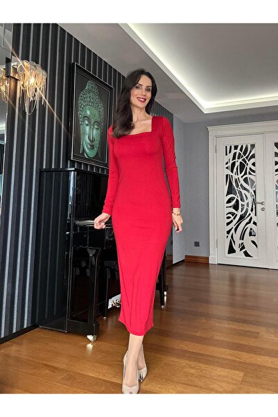 Atelier Derin Red Square Collar Dress