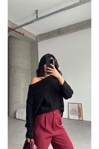 mydukkan.co Pulover negru Mila Madonna