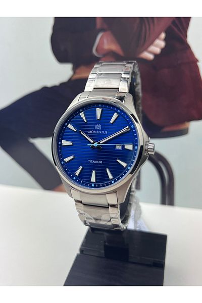 Momentus Titanium Men's Wristwatch 5 Atm Waterproof