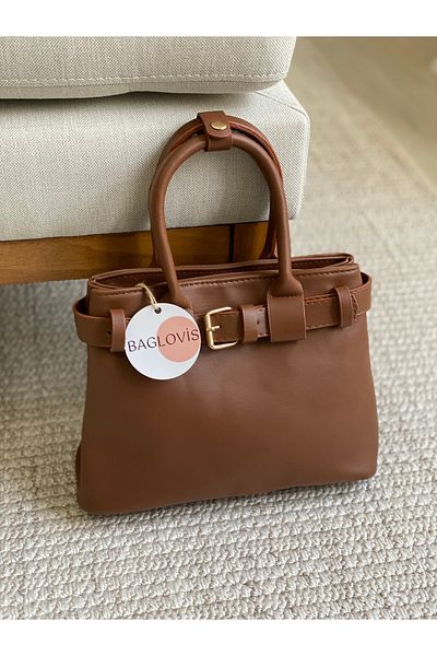 BAGLOVİS حقيبة كتف نسائية بلون أسمر مع تفاصيل مشبك حزام أمامي