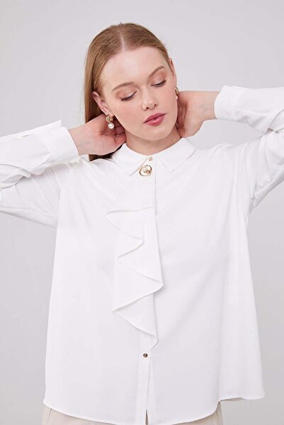 Levidor Ecru Neckline Scarf Brooch Detailed Blouse