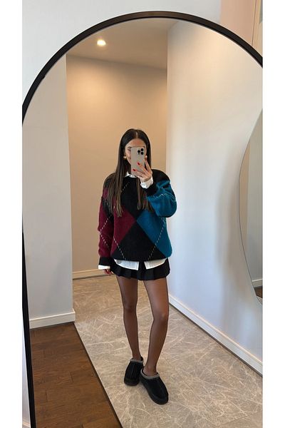 My Blog Burgundy - Blue Diamond Patterned Sweater - 7184